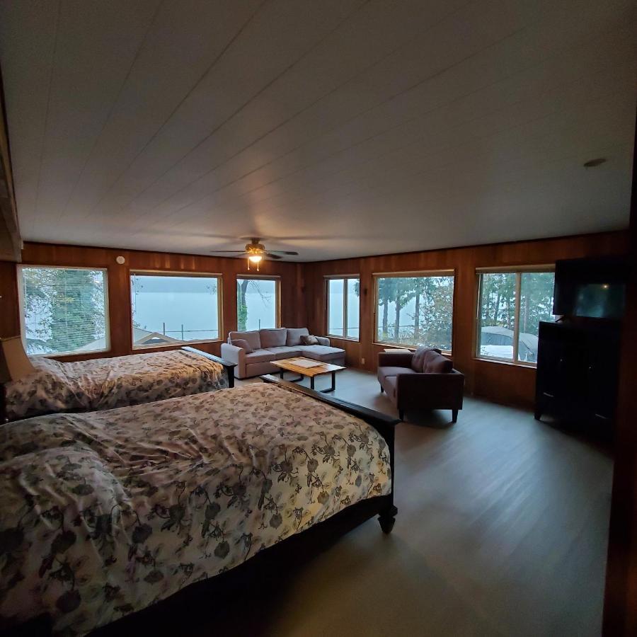 Royal Harrison Retreat Villa Harrison Hot Springs Eksteriør billede