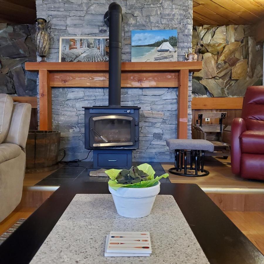 Royal Harrison Retreat Villa Harrison Hot Springs Eksteriør billede